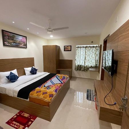 Srilakshmitulasiresidency Hotel Tirupati Exterior foto